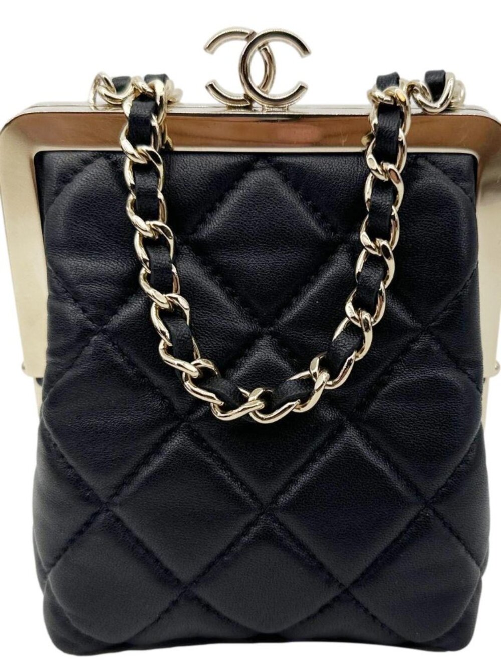 Chanel  Kisslock Logo Lambskin Quilted Leather Chain Clutch Shoulder Bag Black